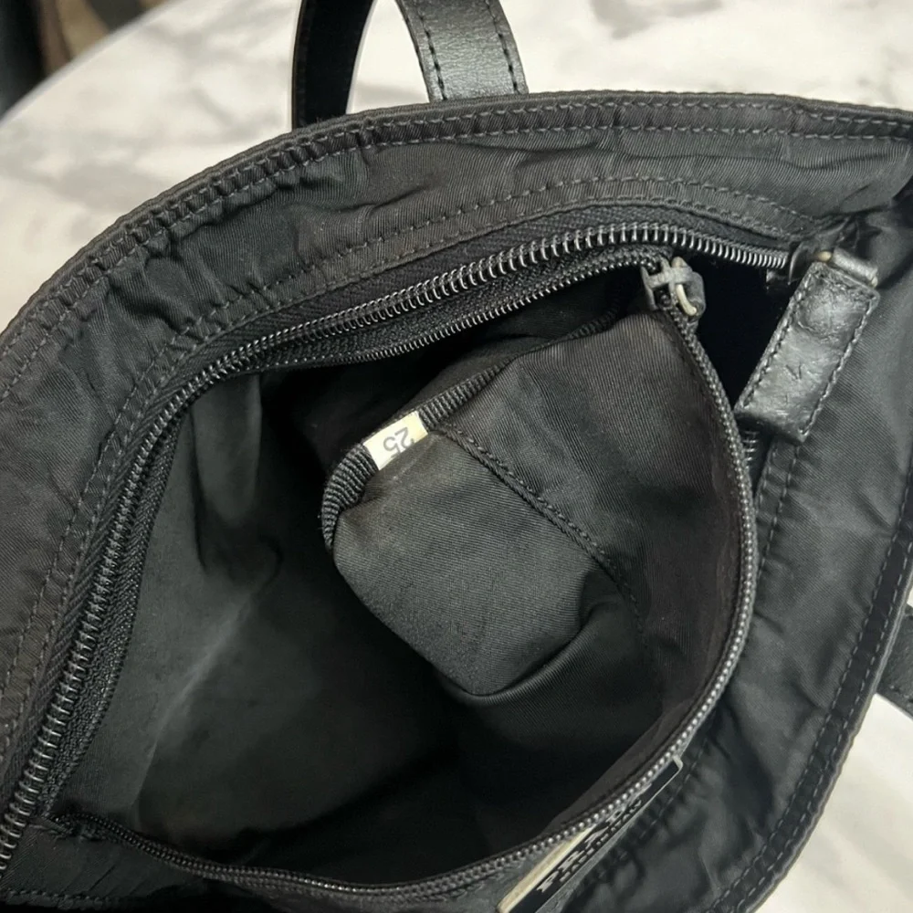 PRADA Nylon Shoulder Bag / Black & Silver VINTAGE - Picture 11 of 12